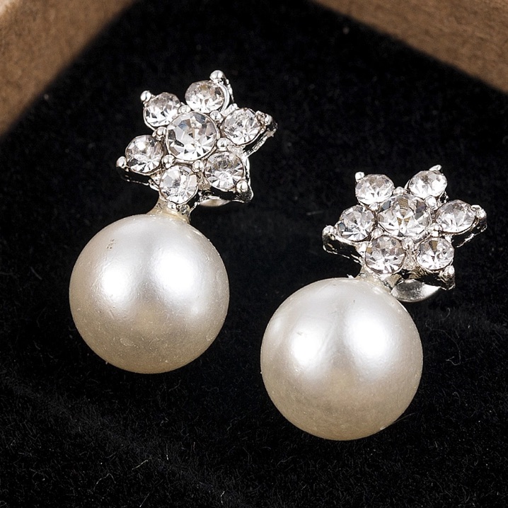 New Pearl Crystal Rhinstone Flower Stud Earrings